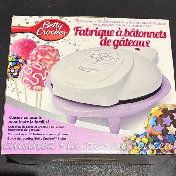 Betty Crocker Other - Betty Crocker Cake Pop Maker in Pink and Black
